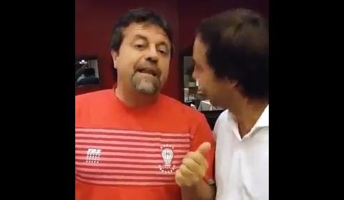 Vestido de Huracán, Caruso Lombardi cantó una canción del Pincha
