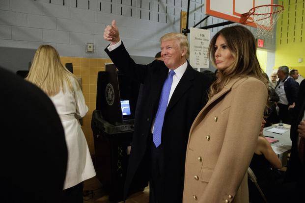 Juez desestimó denuncia de Trump por anomalías en los comicios