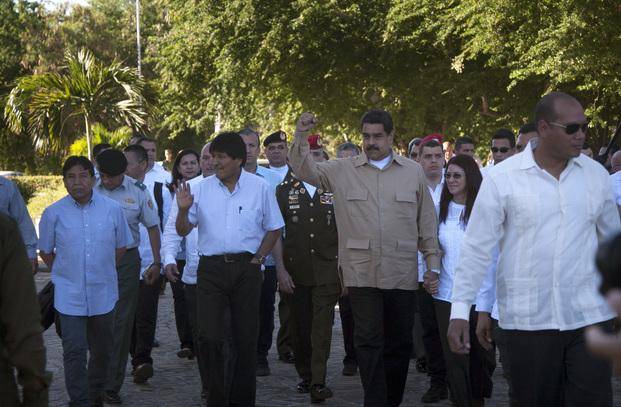 Mandatarios de la región rinden tributo a Fidel 
Castro en La Habana