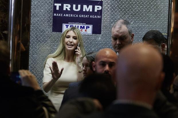Trump comienza a armar el gabinete y avanza la transición
