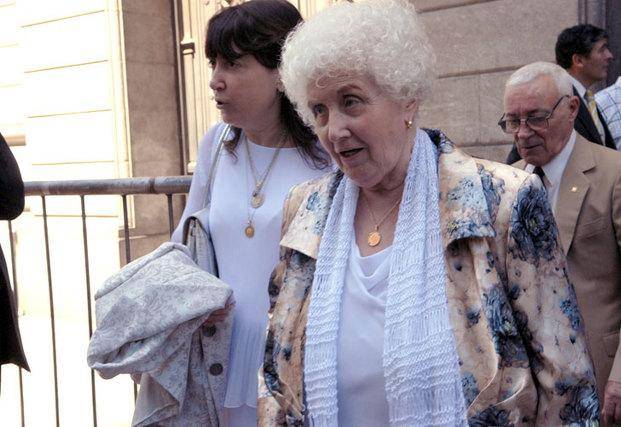 Denunciarán a la madre de la ex Presidenta por presuntas irregularidades
