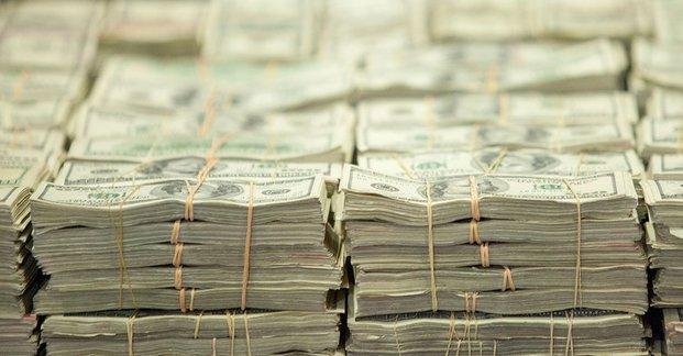 El dólar cerró la semana a $15,68 en el mercado minorista