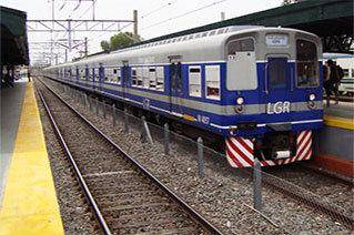 El Gobierno promete renovar los trenes del área metropolitana