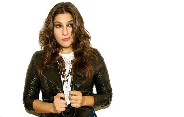 “No concibo la vida sin música ni humor”