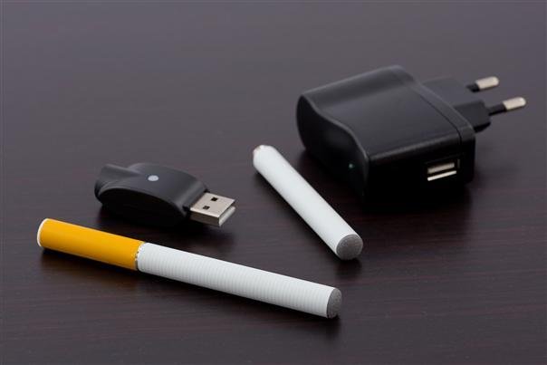 Cigarrillos electrónicos en la mira: se inicia la primera causa por su venta