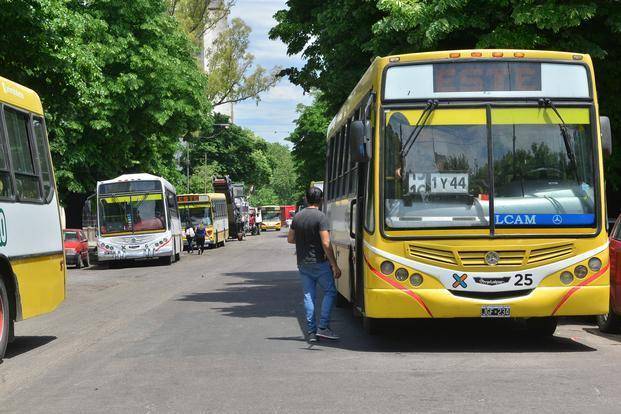Línea Este: despidieron a dos conductores y renace el conflicto