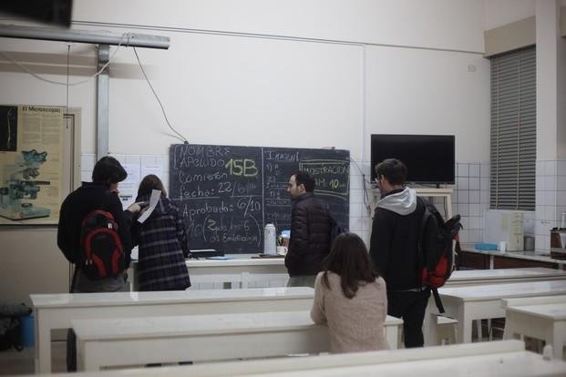 Reconocen título a 131 graduados de Medicina