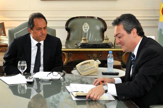 Involucran a un ex ministro de Scioli en un caso de corrupción