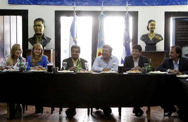 Presupuesto 2017: Intendentes peronistas en contra del endeudamiento
