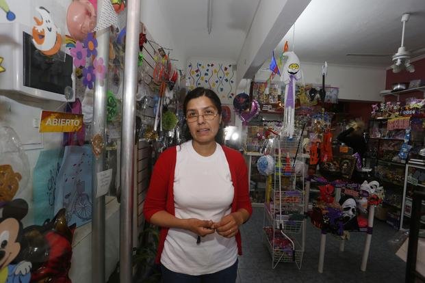 Dos adolescentes asaltaron un par de negocios en 150 metros