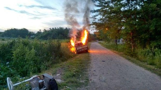 Le incendiaron la camioneta a un supuesto abusador en Villa Elisa