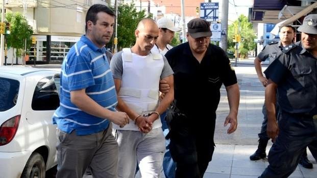 Neuquén: Un policía asesinó al novio de su ex pareja y luego la hirió a ella