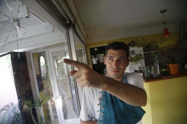 Una pareja frustró a golpes una entradera en su casa de City Bell