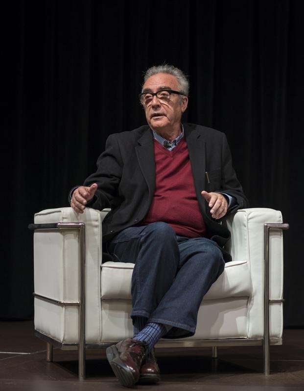 Juan José Millás: desde el armario