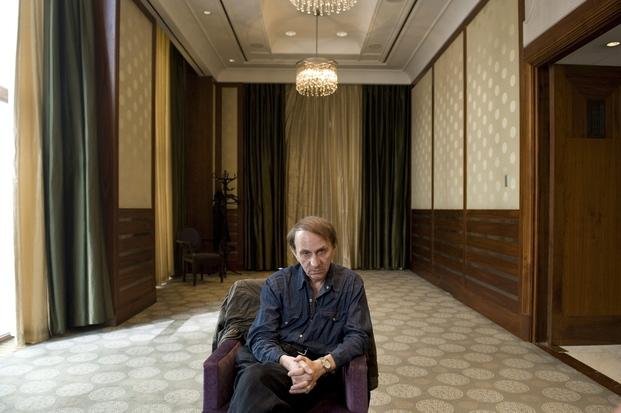 Michel  Houellebecq: el extranjero maldito