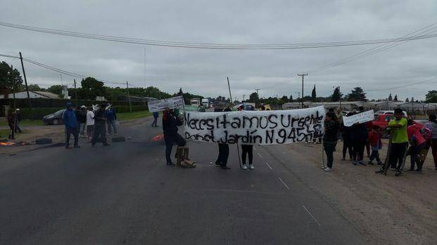 En El Peligro vuelven a cortar la ruta para pedir un jardín de infantes