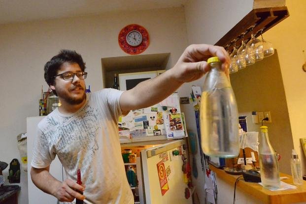 En Tolosa la falta de agua no da tregua a los vecinos