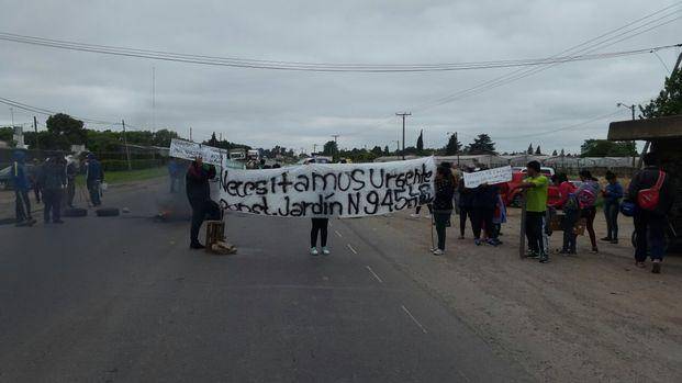Por una manifestación se encuentra 
cortada la ruta 36 a la altura de El Peligro