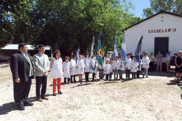 Primaria 10 de Berisso festejó 100 años de vida