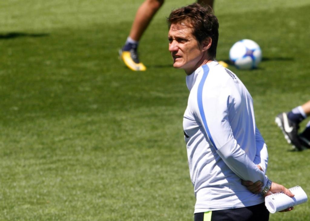 Guillermo ensayó con los once que parará el domingo en el Monumental