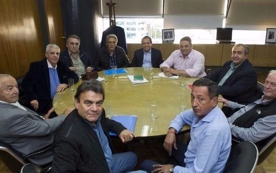 Adelantan la reunión de Triaca con la CGT