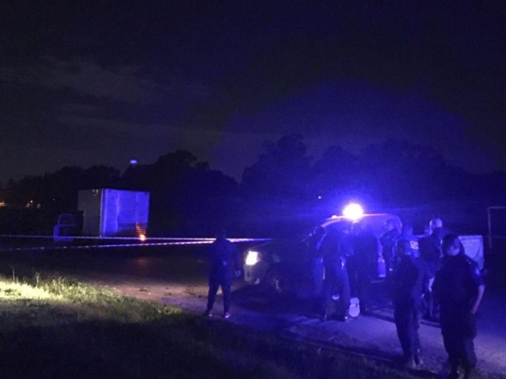 Anoche: lo mataron de un tiro en el pecho, golpearon a su amiga y le robaron la cartera