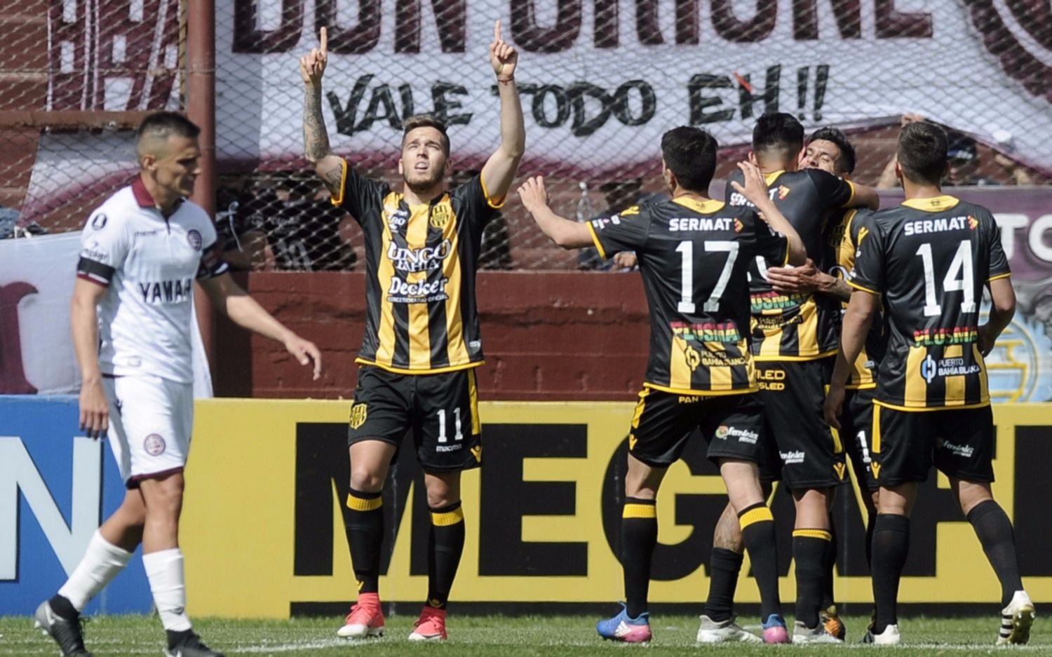 Olimpo derrotó a un Lanús alternativo