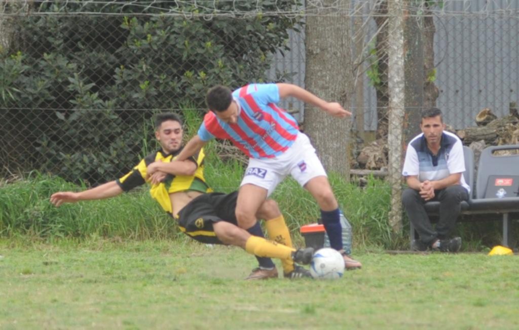 Unidos de Olmos rescató un punto y Argentino Juvenil comenzó a meter presión