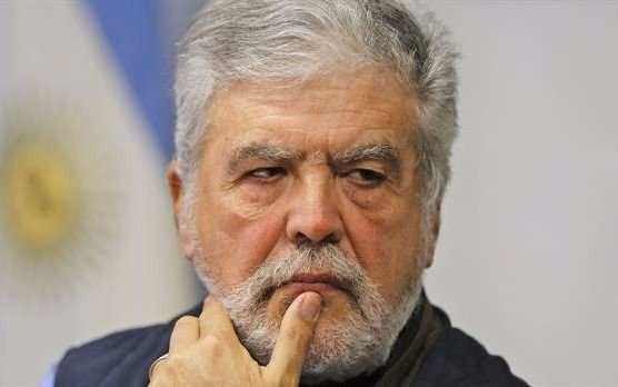 En una carta, De Vido cuestionó a Luis Gioja