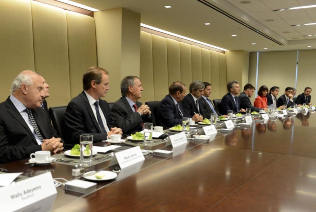 Macri almorzó con CEO´s de grandes empresas para impulsar inversiones en el país