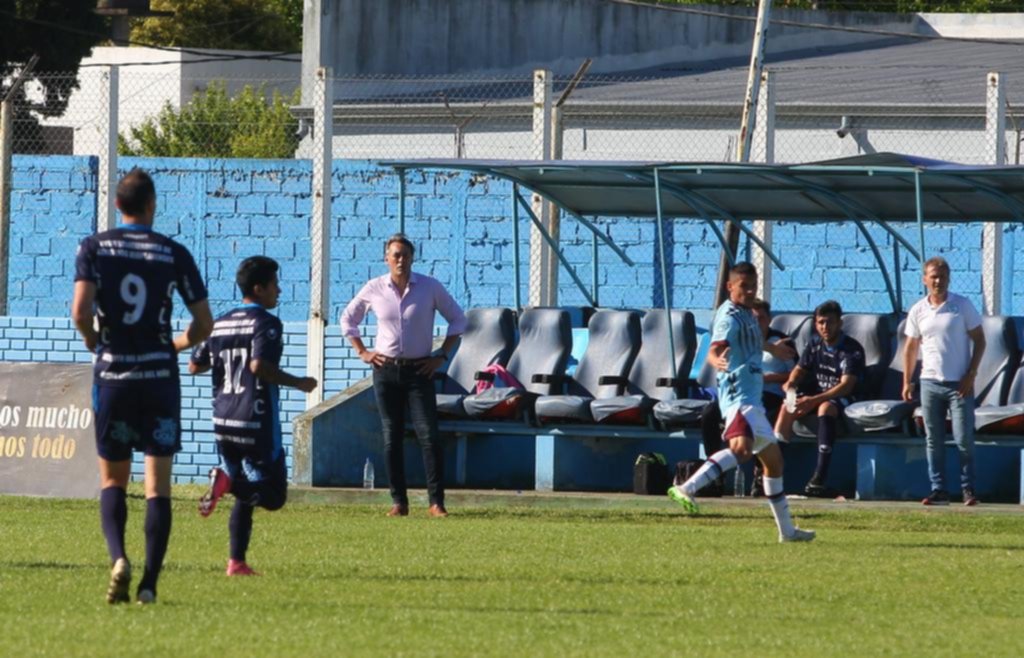 San Carlos le apuntó los cañones al Cartero