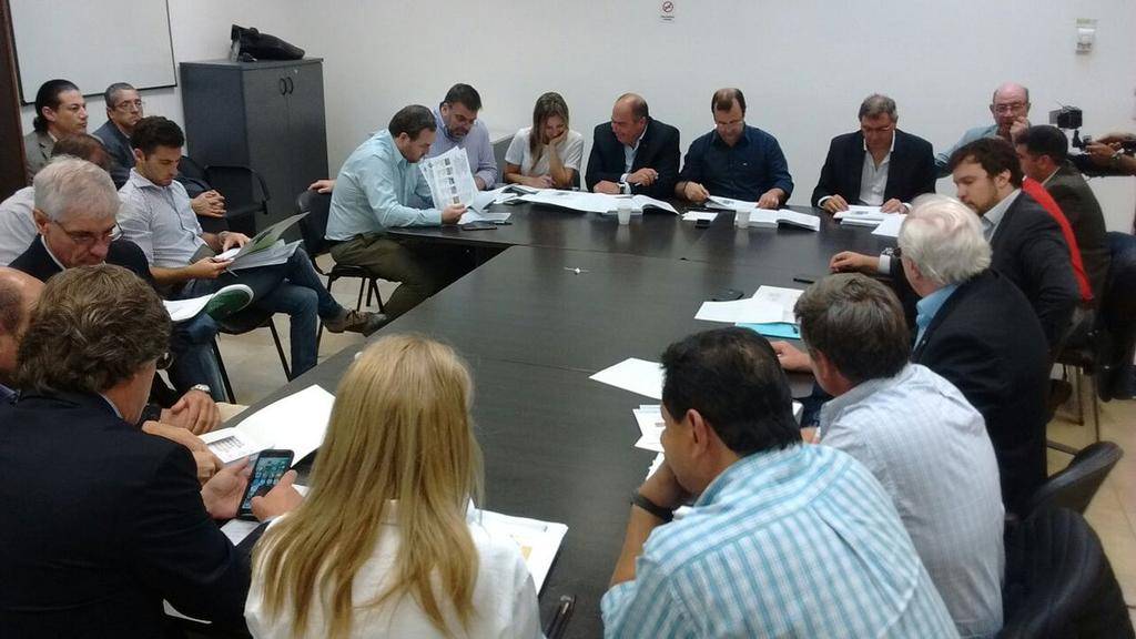 El campo plantea bajar a la mitad la suba del Inmobiliario Rural prevista por la Provincia
