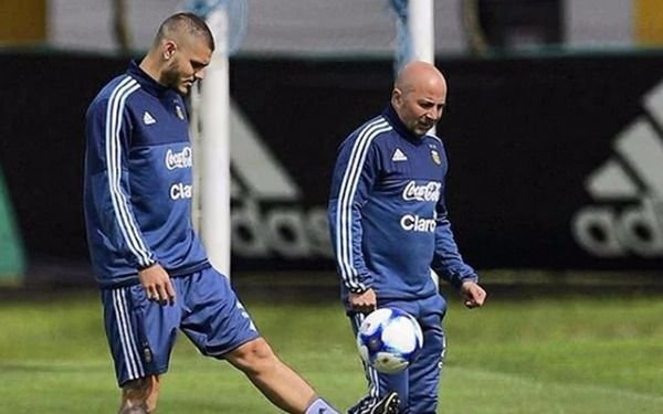 Icardi salió al cruce de la lluvia de críticas por no haber viajado con la Selección