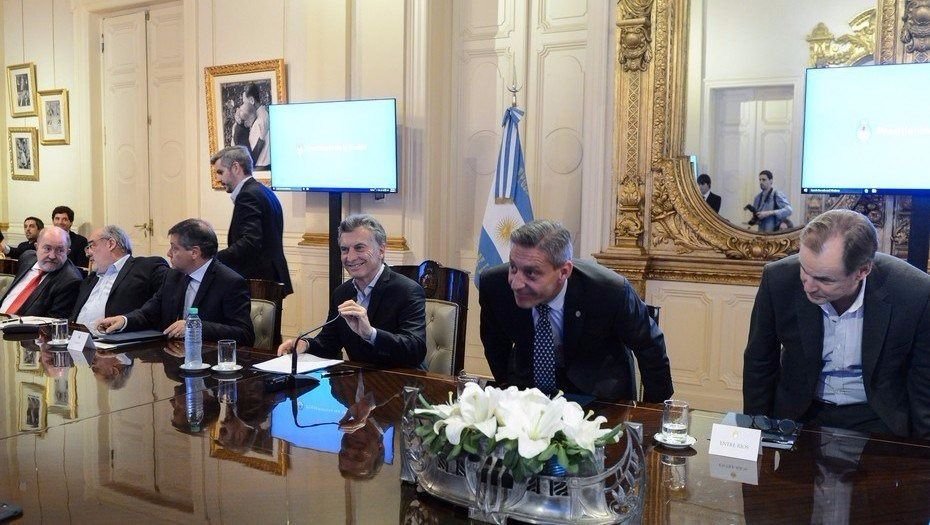 Cumbre entre Macri y gobernadores a cuarto intermedio para “pulir” acuerdo de consenso fiscal