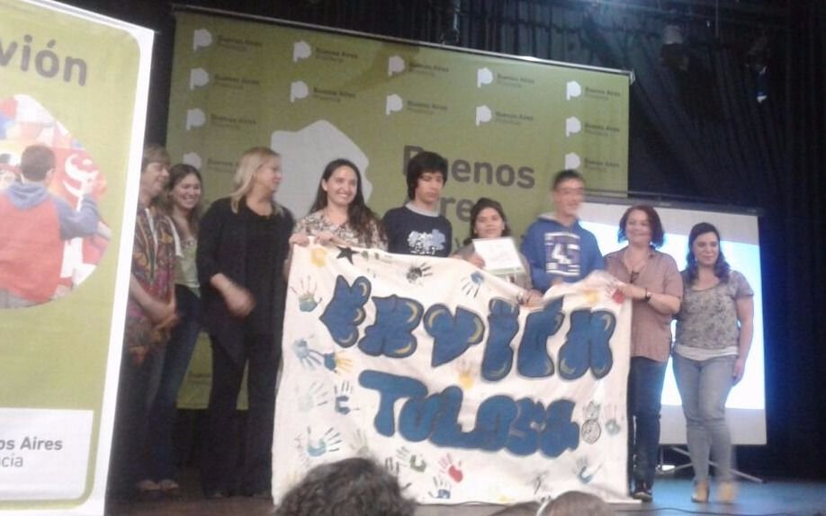 Premiaron a jóvenes del "Envión Tolosa" por la producción de un video sobre derechos humanos