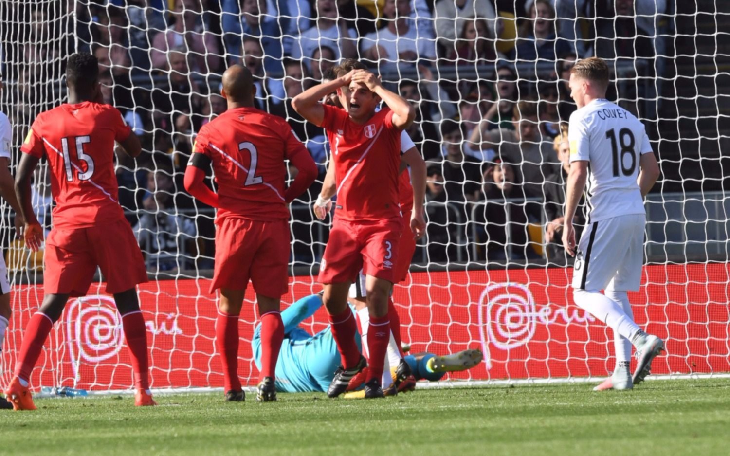 Perú igualó sin goles ante Nueva Zelanda y todo se define en Lima
