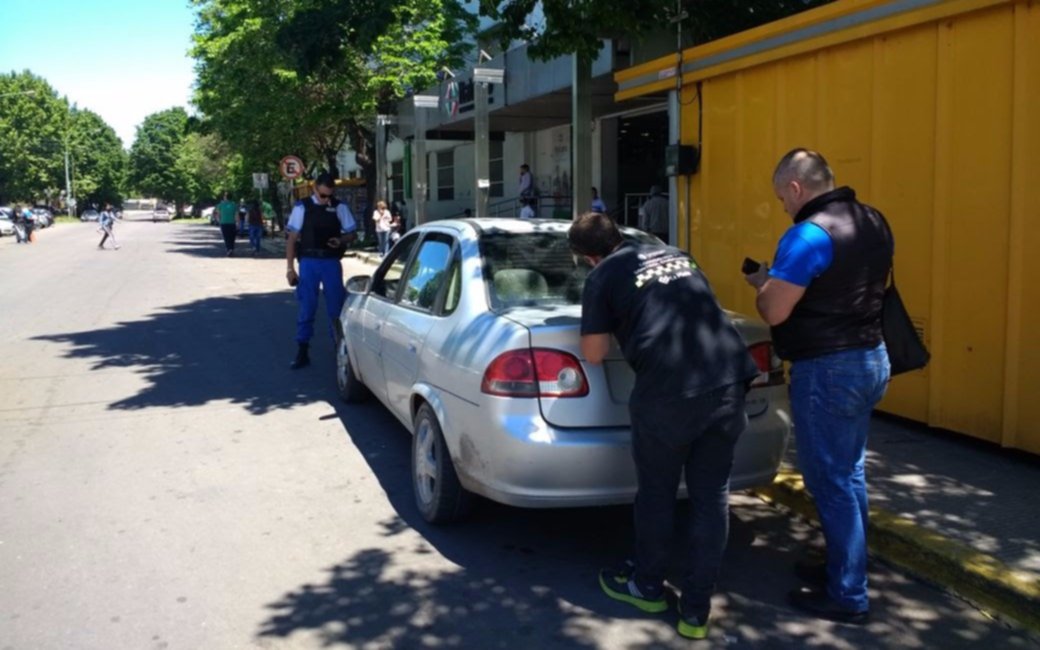 Secuestran remises truchos tras operativo en el Hospital Italiano