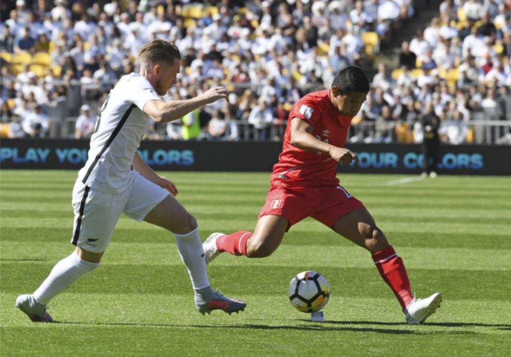 Sólo quedan seis lugares para Rusia 2018: Perú empató en cero ante Nueva Zelanda, y en África se metieron Túnez y Marruecos