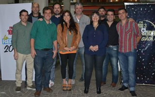 SIESTEROS de 14 a 17 por La Redonda 100.3!