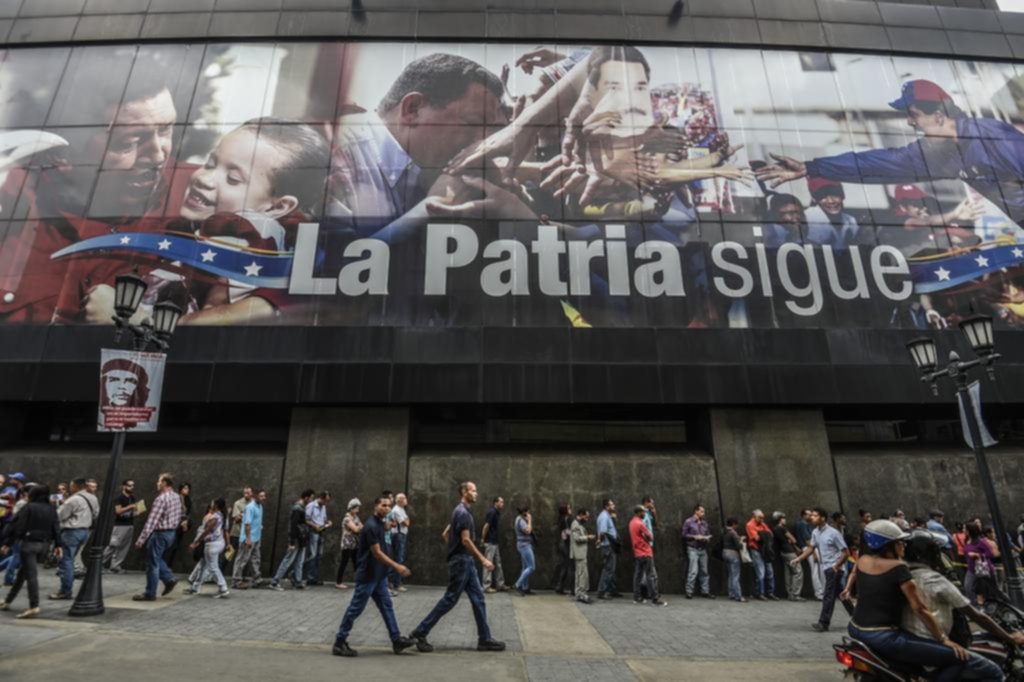 Venezuela cada vez más complicada: declaran el default parcial de su deuda