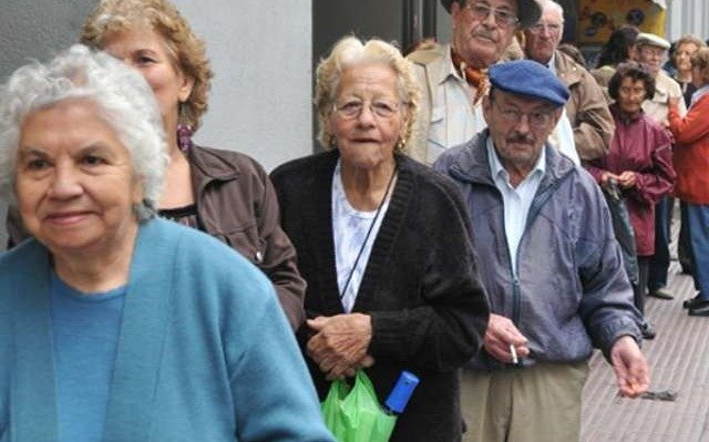 Las jubilaciones se actualizarán cada tres meses y por inflación