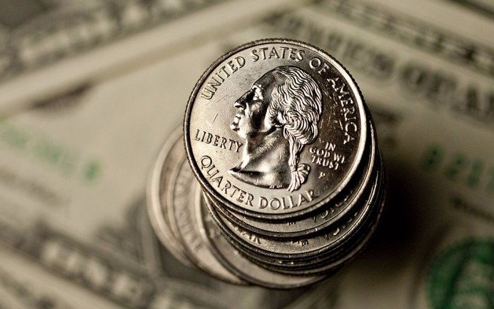El dólar cerró la semana en $17,77 para la venta al público
