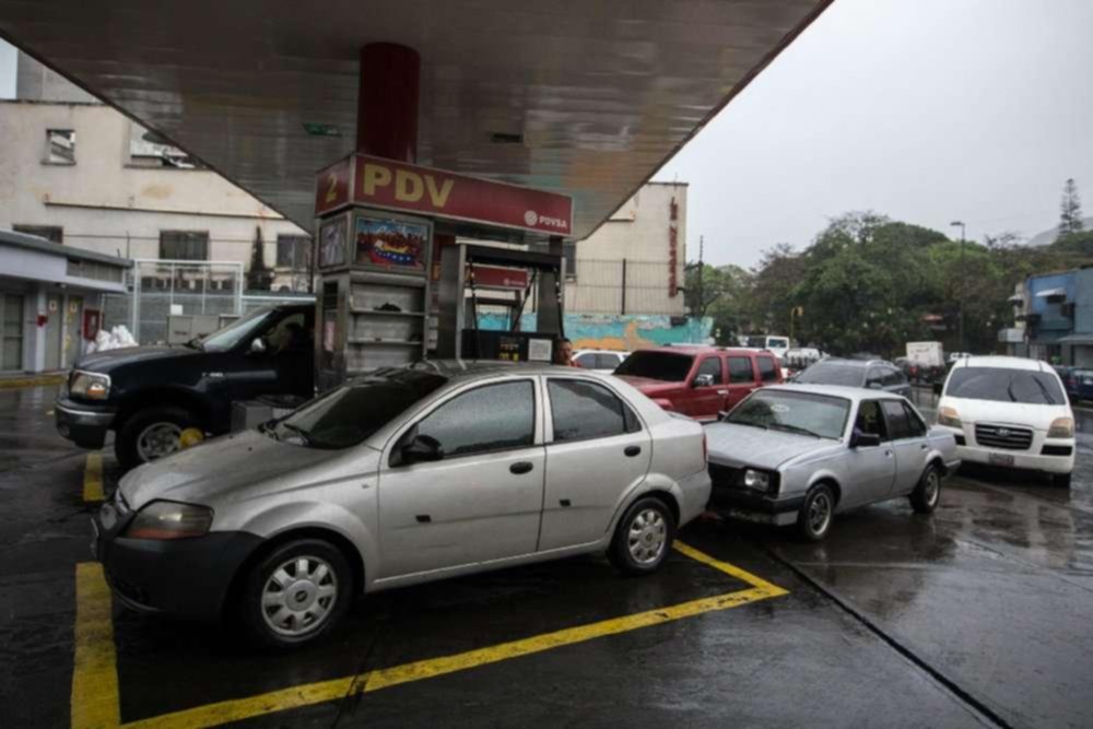 Venezuela sufre una escasez de combustibles sin precedentes