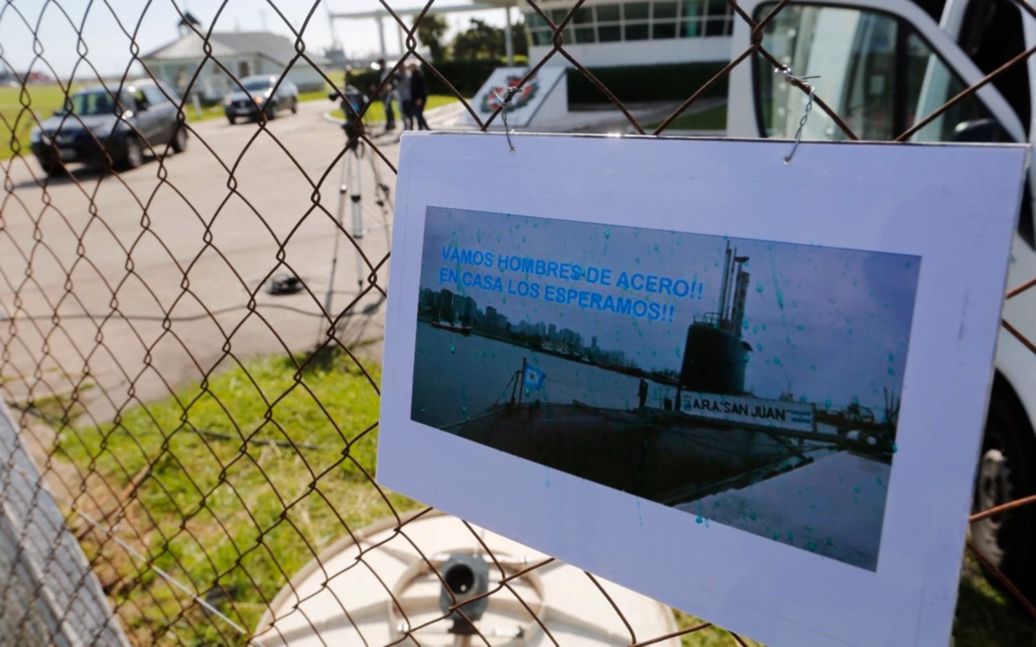 En el quinto día de búsqueda, crece la incertidumbre en torno al submarino San Juan