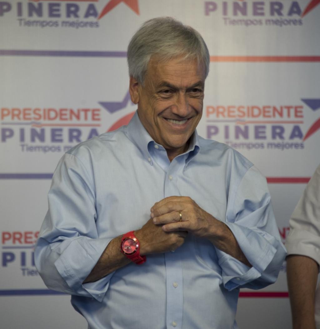 Piñera y su rival Guillier ya salen a buscar alianzas de cara a la segunda vuelta en Chile