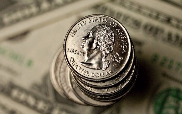 El dólar cerró en $17,72, su menor precio de noviembre 