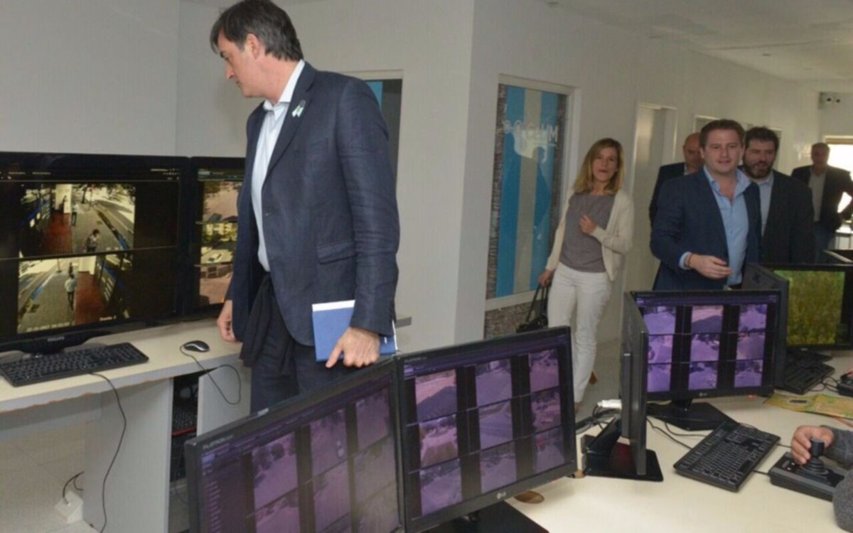 Esteban Bullrich se reunió con intendentes en Bahía Blanca