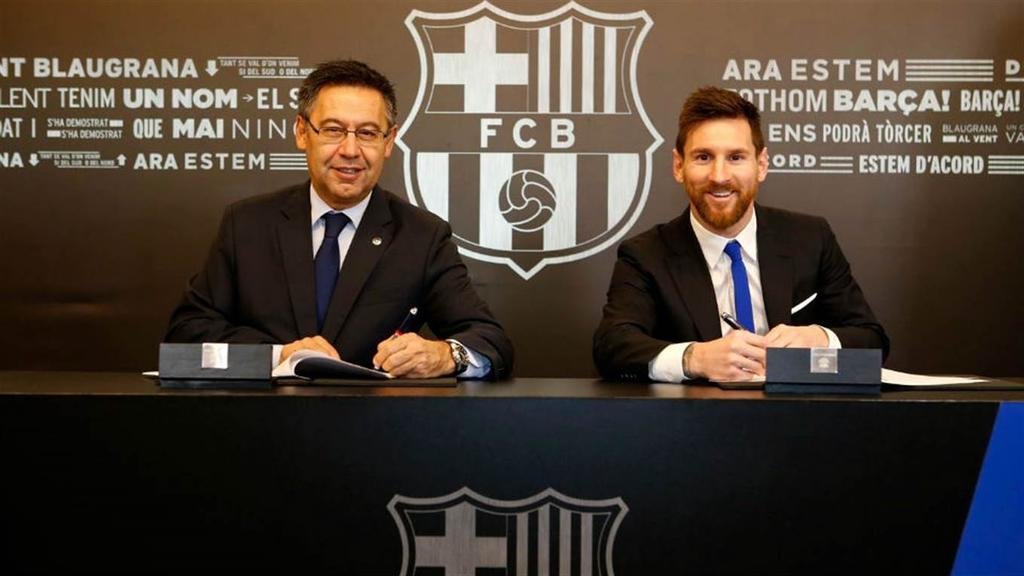 Messi renovó con una cláusula de 700 palos