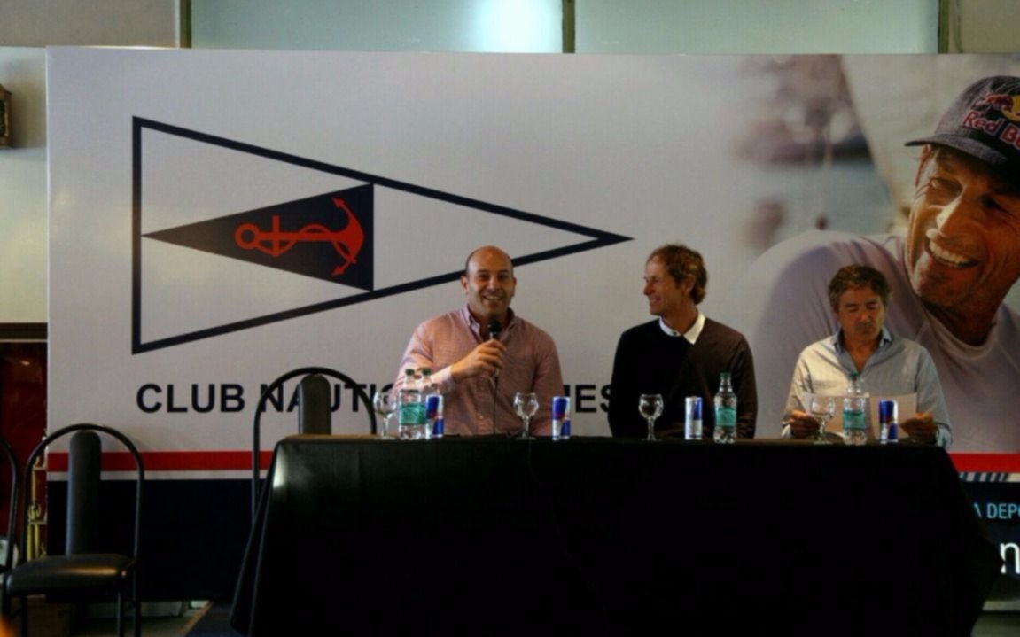 Molina y el club náutico reconocieron al medallista olímpico Lange
