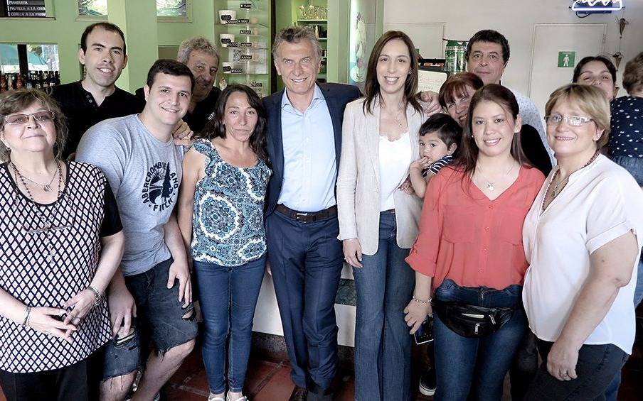 Macri y Vidal recorrieron obras en Valentín Alsina